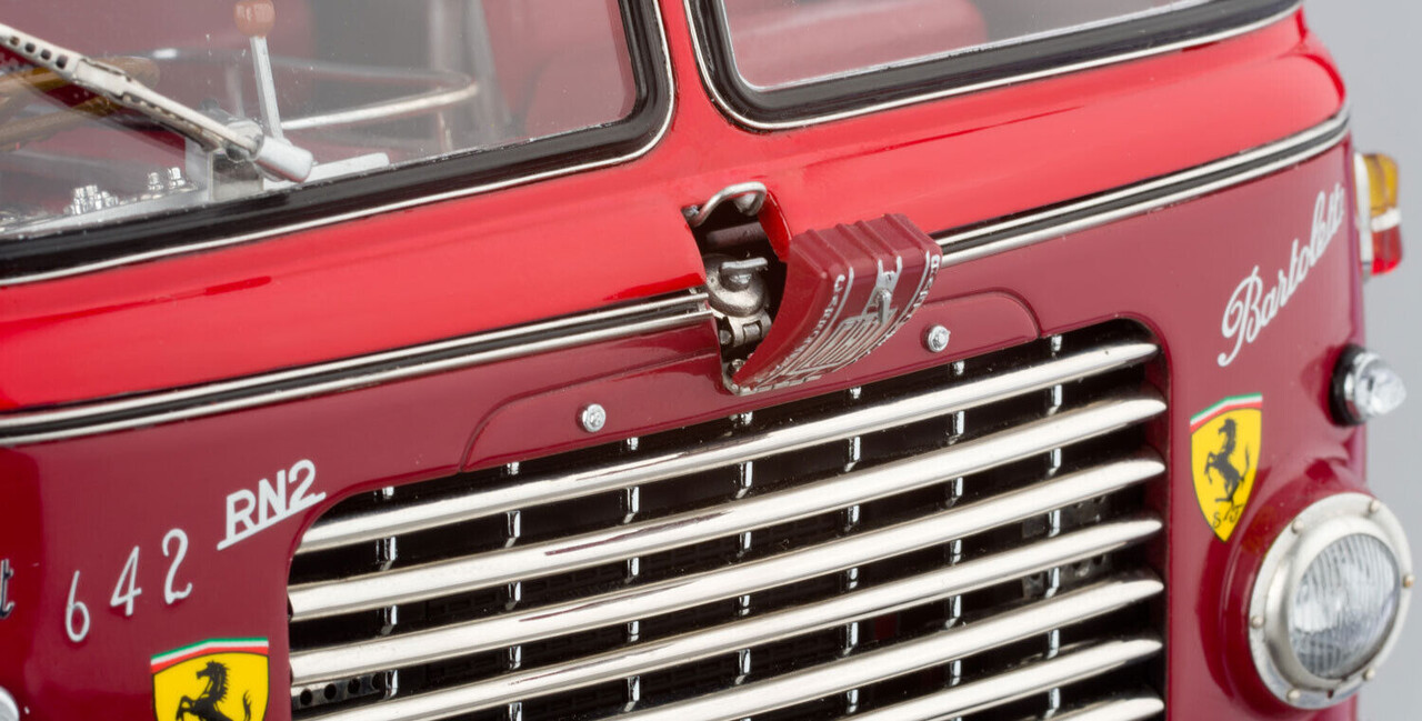 Fiat Fiat 642RN2 Truck Bartoletti Ferrari Car Transporter 1957 - 1:18 - CMC