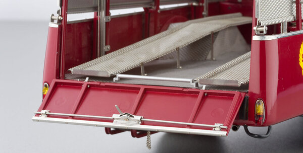 Fiat Fiat 642RN2 Truck Bartoletti Ferrari Car Transporter 1957 - 1:18 - CMC