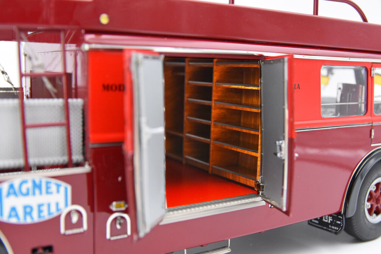 Fiat Fiat 642RN2 Truck Bartoletti Ferrari Car Transporter 1957 - 1:18 - CMC