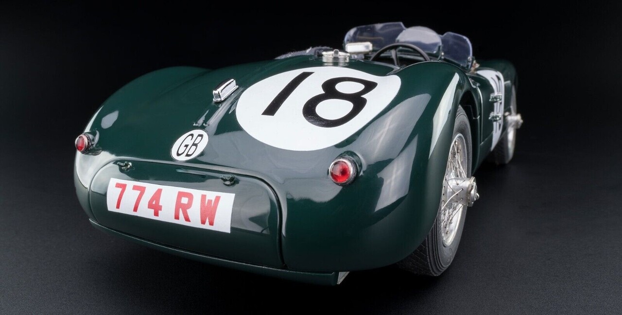 Jaguar Jaguar C-Type #18 Winner 24H Le Mans 1953 - 1:18 - CMC Jaguar Jaguar C-Type #18 Winner 24H Le Mans 1953 - 1:18 - CMC