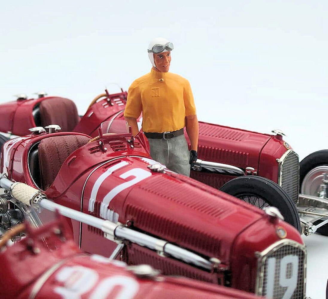 Formule 1 Alfa Romeo F1 P3 #8/#12/ #30 Winner  Set GP France 1932 + Figure Tazio Nuvolari - 1:18 - CMC