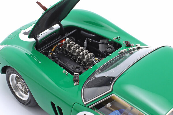 Ferrari Ferrari 250 GTO #44 Silverstone (UK) 1963 - 1:18 - CMC