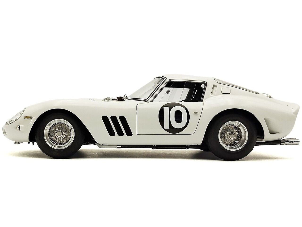 Ferrari Ferrari 250 GTO #10 2nd Tourist Trophy (UK) 1962 - 1:18 - CMC