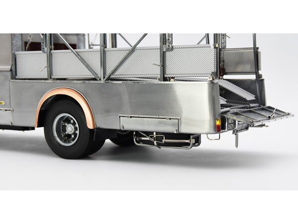 Fiat Fiat 642RN2 Truck Bartoletti Ferrari Car Transporter (Raw Metal) 1957 - 1:18 - CMC Fiat Fiat 642RN2 Truck Bartoletti Ferrari Car Transporter (Raw Metal) 1957 - 1:18 - CMC