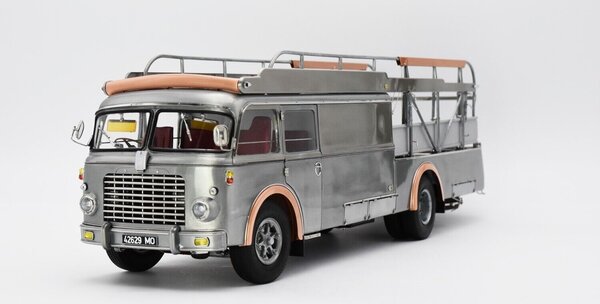 Fiat Fiat 642RN2 Truck Bartoletti Ferrari Car Transporter (Raw Metal) 1957 - 1:18 - CMC Fiat Fiat 642RN2 Truck Bartoletti Ferrari Car Transporter (Raw Metal) 1957 - 1:18 - CMC