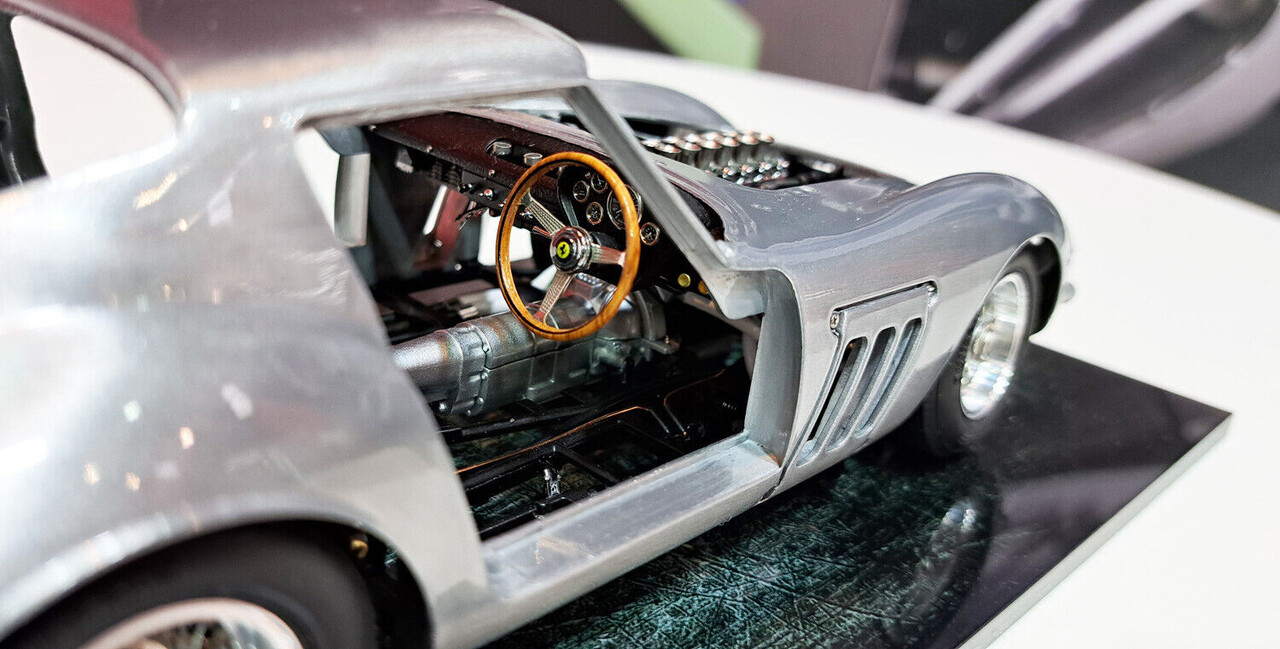 Ferrari Ferrari 250 GTO RHD 1962/1964 Special Model Techno Classica 2024 - 1:18 - CMC