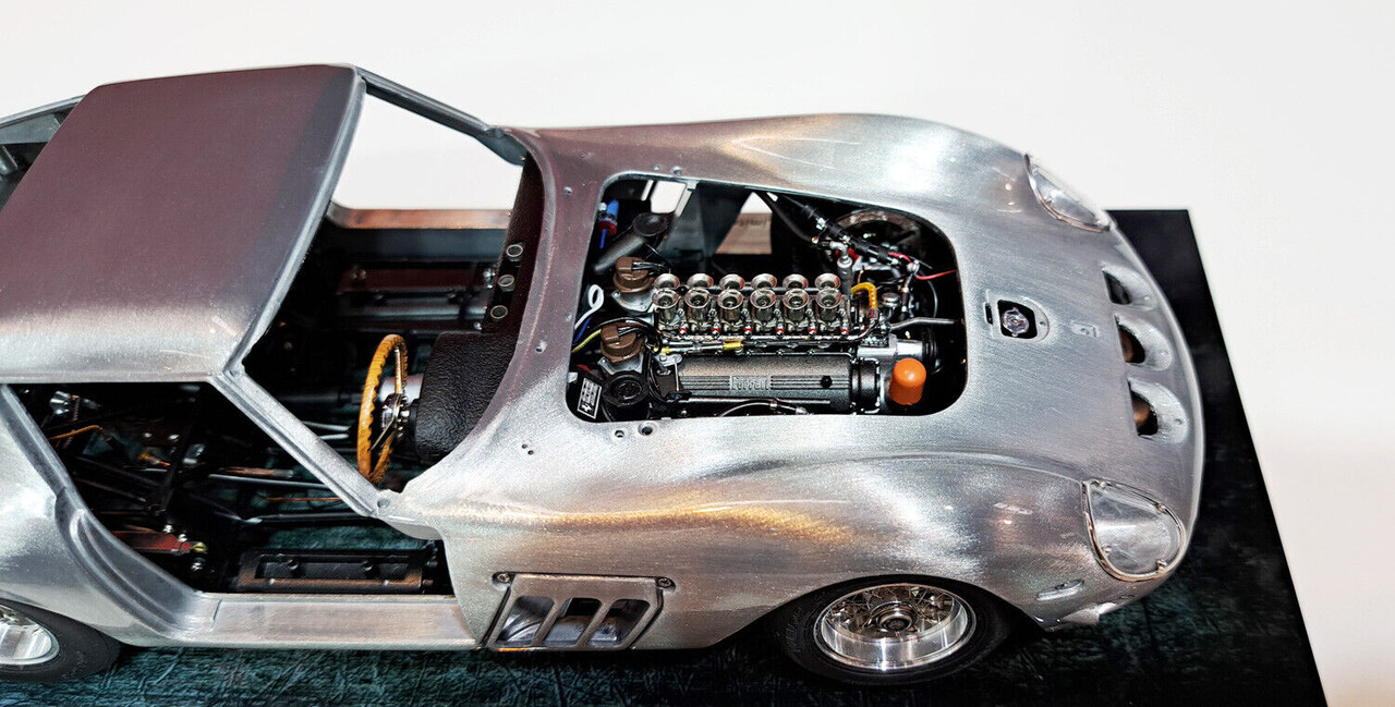 Ferrari Ferrari 250 GTO RHD 1962/1964 Special Model Techno Classica 2024 - 1:18 - CMC