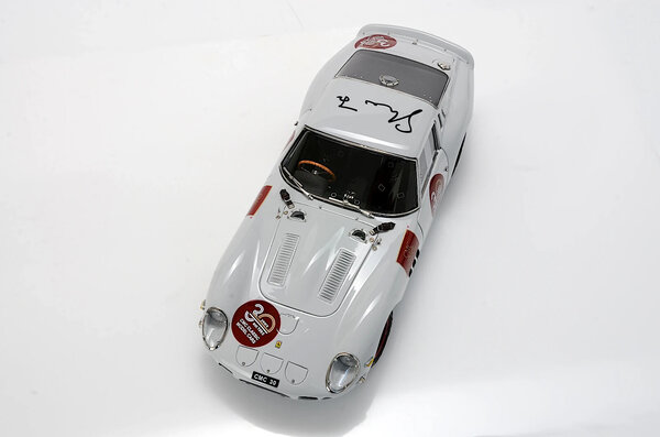 Ferrari Ferrari 250 GTO 30th Anniversary of CMC (Signature by CEO CMC Mrs.Jia)  - 1:18 - CMC