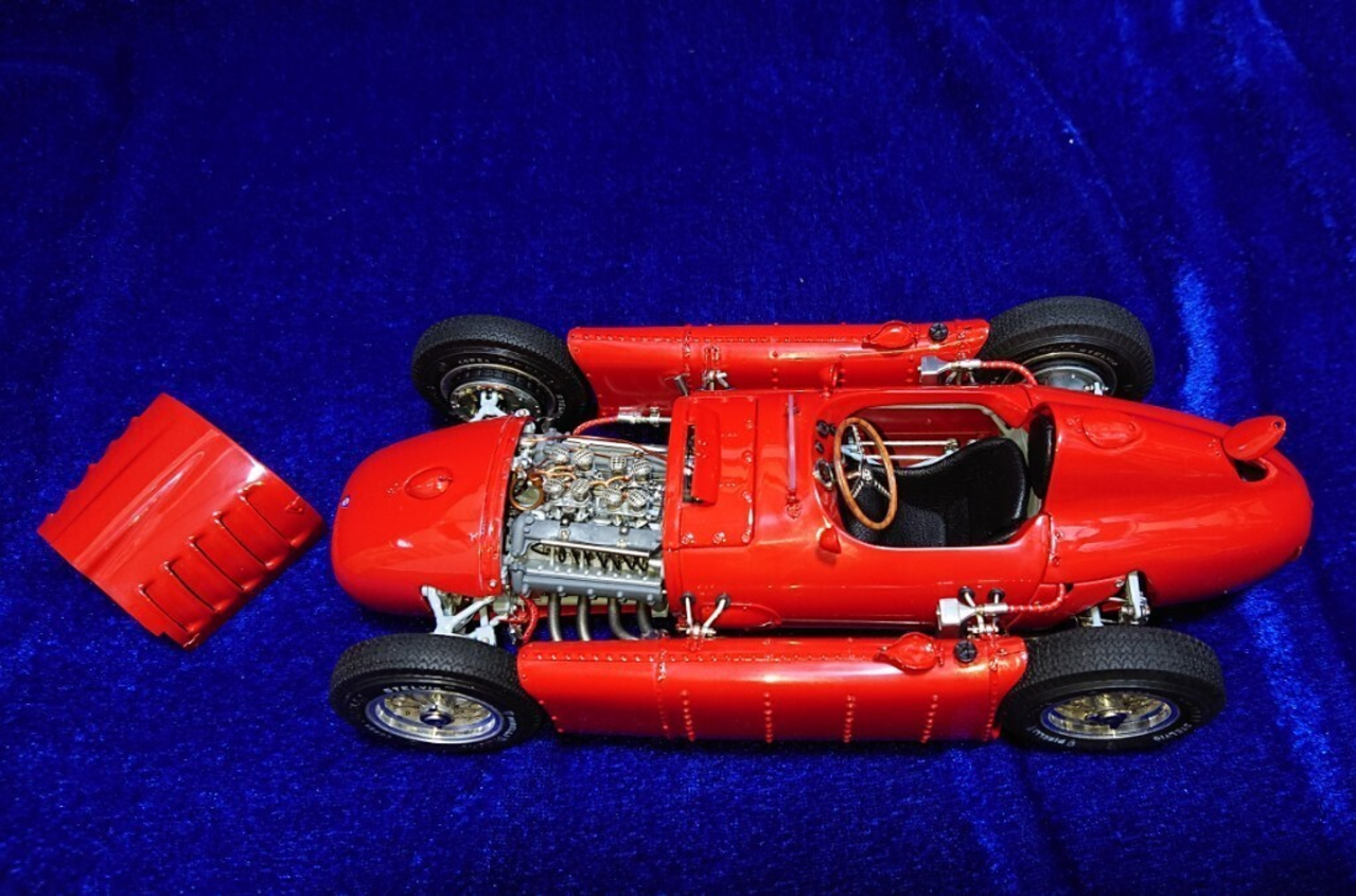 Formule 1 Lancia D50 1954-1955 Press Version - 1:18 - CMC Formule 1 Lancia D50 1954-1955 Press Version - 1:18 - CMC