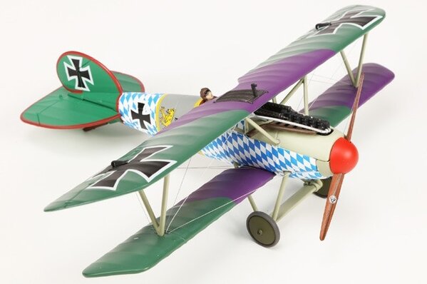 Albatros Albatros D.V. 1917 German Airforce + Figure 'Leutnant Richard Wolf'  - 1:72 - Corgi Albatros Albatros D.V. 1917 German Airforce + Figure 'Leutnant Richard Wolf'  - 1:72 - Corgi