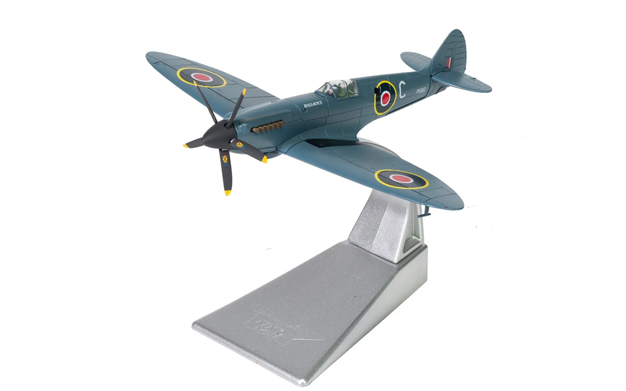 Albatros Spitfire Supermarine PR. MK XIX Rolls Royce  Heritage Hangar - 1:72 - Corgi Albatros Spitfire Supermarine PR. MK XIX Rolls Royce  Heritage Hangar - 1:72 - Corgi