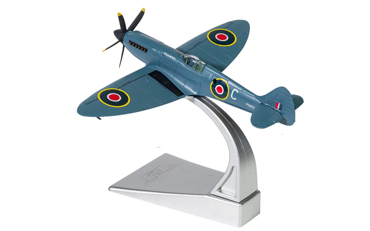 Albatros Spitfire Supermarine PR. MK XIX Rolls Royce  Heritage Hangar - 1:72 - Corgi Albatros Spitfire Supermarine PR. MK XIX Rolls Royce  Heritage Hangar - 1:72 - Corgi