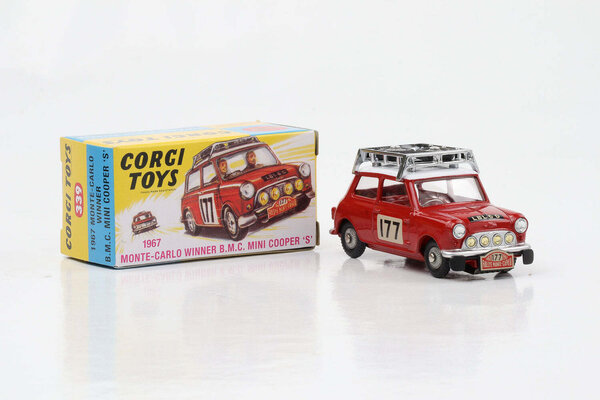 Mini Mini Cooper S #117 + Roof Rack + 2 Spare Tires Winner Rally Monte Carlo 1967 - 1:43 - Corgi Mini Mini Cooper S #117 + Roof Rack + 2 Spare Tires Winner Rally Monte Carlo 1967 - 1:43 - Corgi