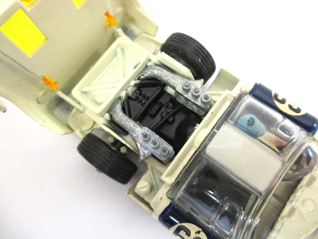 Porsche Porsche 906 Carrera 6 #60 1967 + Driver Figure - 1:43 - Corgi Porsche Porsche 906 Carrera 6 #60 1967 + Driver Figure - 1:43 - Corgi