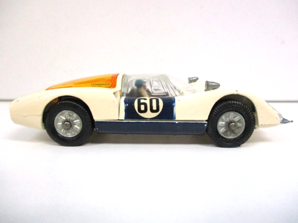 Porsche Porsche 906 Carrera 6 #60 1967 + Driver Figure - 1:43 - Corgi Porsche Porsche 906 Carrera 6 #60 1967 + Driver Figure - 1:43 - Corgi