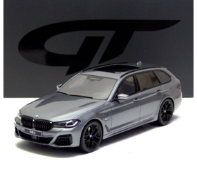 BMW BMW 530 E xDrive M Sport Touring 2023 - 1:18 - GT Spirit BMW BMW 530 E xDrive M Sport Touring 2023 - 1:18 - GT Spirit
