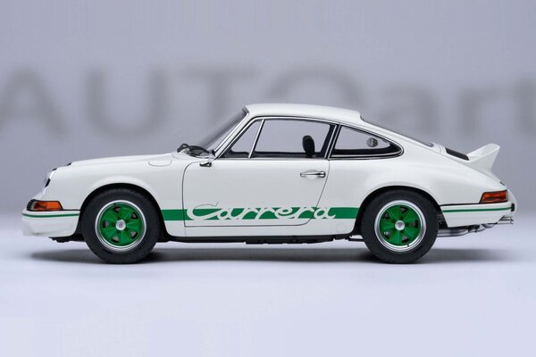 Porsche Porsche 911 Carrera RS 2.7 - 1:18 - AUTOart Porsche Porsche 911 Carrera RS 2.7 - 1:18 - AUTOart
