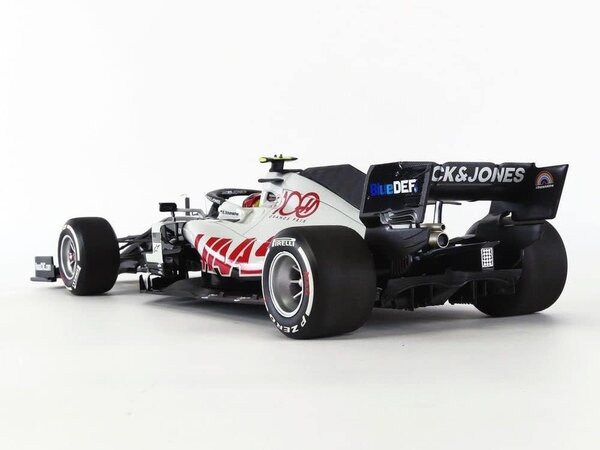 Formule 1 Haas F1 Team VF-20 FP1 Abu Dhabi 2020 - 1:18 - Minichamps Formule 1 Haas F1 Team VF-20 FP1 Abu Dhabi 2020 - 1:18 - Minichamps