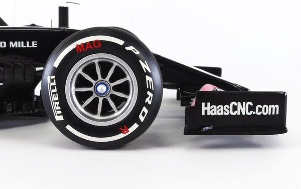Formule 1 Haas F1 Team VF-20 FP1 Abu Dhabi 2020 - 1:18 - Minichamps Formule 1 Haas F1 Team VF-20 FP1 Abu Dhabi 2020 - 1:18 - Minichamps