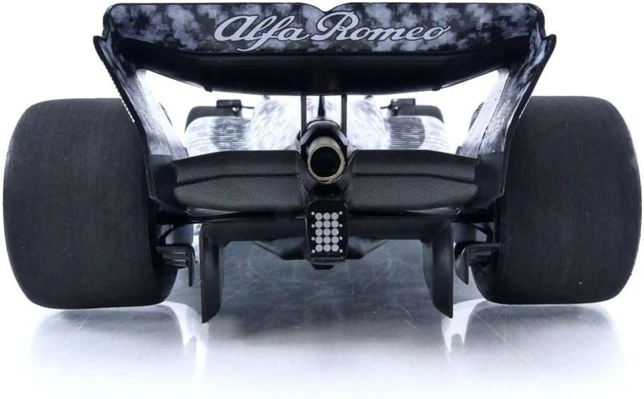 Formule 1 Alfa Romeo F1 Team Orlen C42 (G. Zhou) Testing Barcelona 2022 - 1:18 - Minichamps Formule 1 Alfa Romeo F1 Team Orlen C42 (G. Zhou) Testing Barcelona 2022 - 1:18 - Minichamps