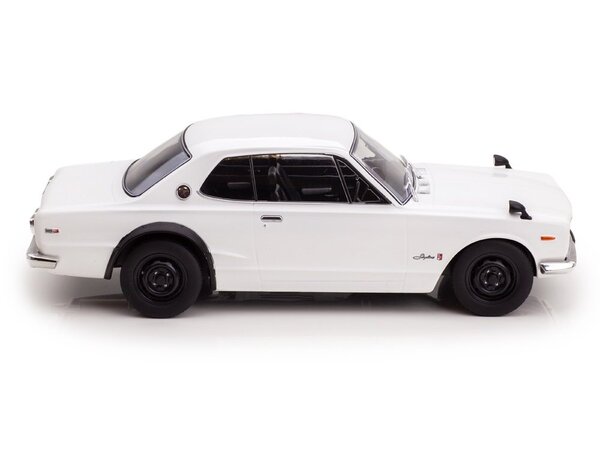 Nissan Nissan Skyline 2000 GT-R KPGC10 - 1:18 - Triple 9 Collection Nissan Nissan Skyline 2000 GT-R KPGC10 - 1:18 - Triple 9 Collection
