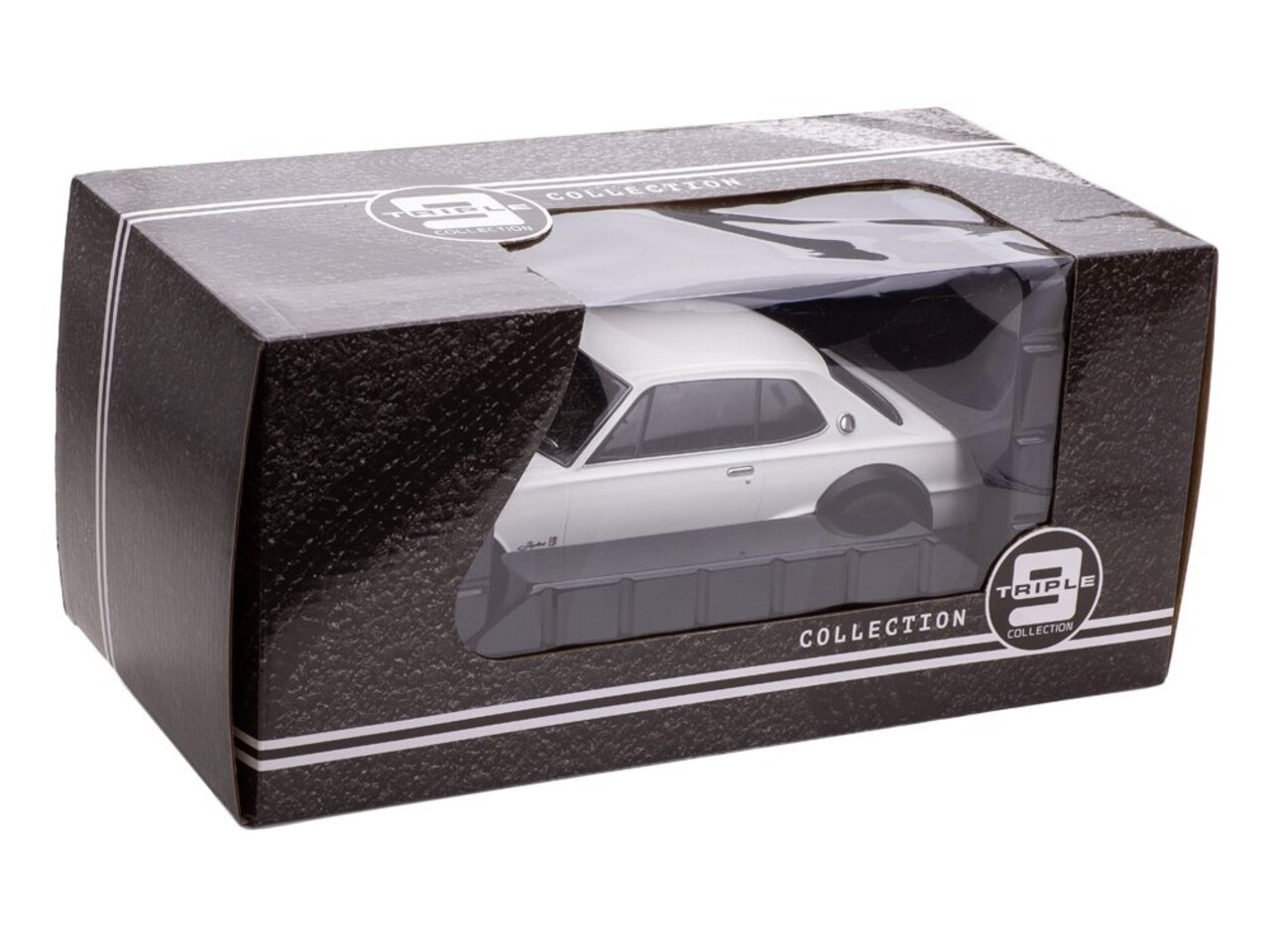 Nissan Nissan Skyline 2000 GT-R KPGC10 - 1:18 - Triple 9 Collection Nissan Nissan Skyline 2000 GT-R KPGC10 - 1:18 - Triple 9 Collection