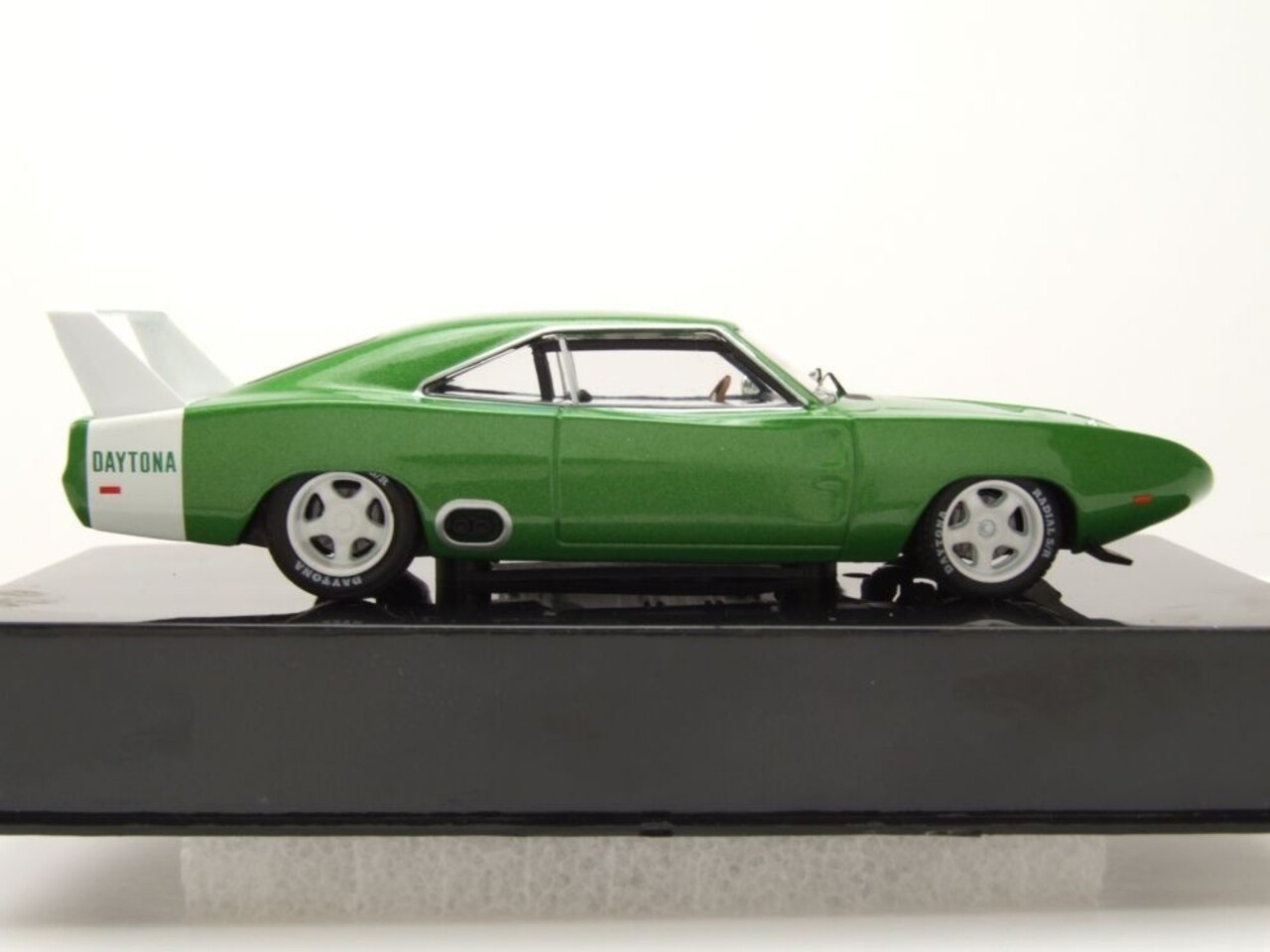 Dodge Dodge Charger Daytona 1969 - 1:43 - IXO Models Dodge Dodge Charger Daytona 1969 - 1:43 - IXO Models