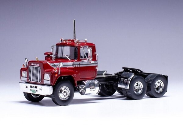Mack Mack R-Series Tractor 6x4 1966 - 1:43 - IXO Models Mack Mack R-Series Tractor 6x4 1966 - 1:43 - IXO Models