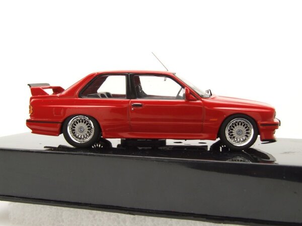 BMW BMW M3 1990 - 1:43 - IXO Models BMW BMW M3 1990 - 1:43 - IXO Models