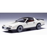 Pontiac Pontiac Firebird 1982 - 1:43 - IXO Models