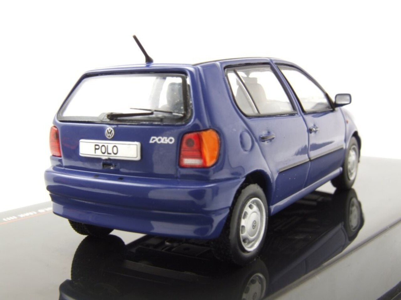 Volkswagen VW Polo MK III 1994 - 1:43 - IXO Models