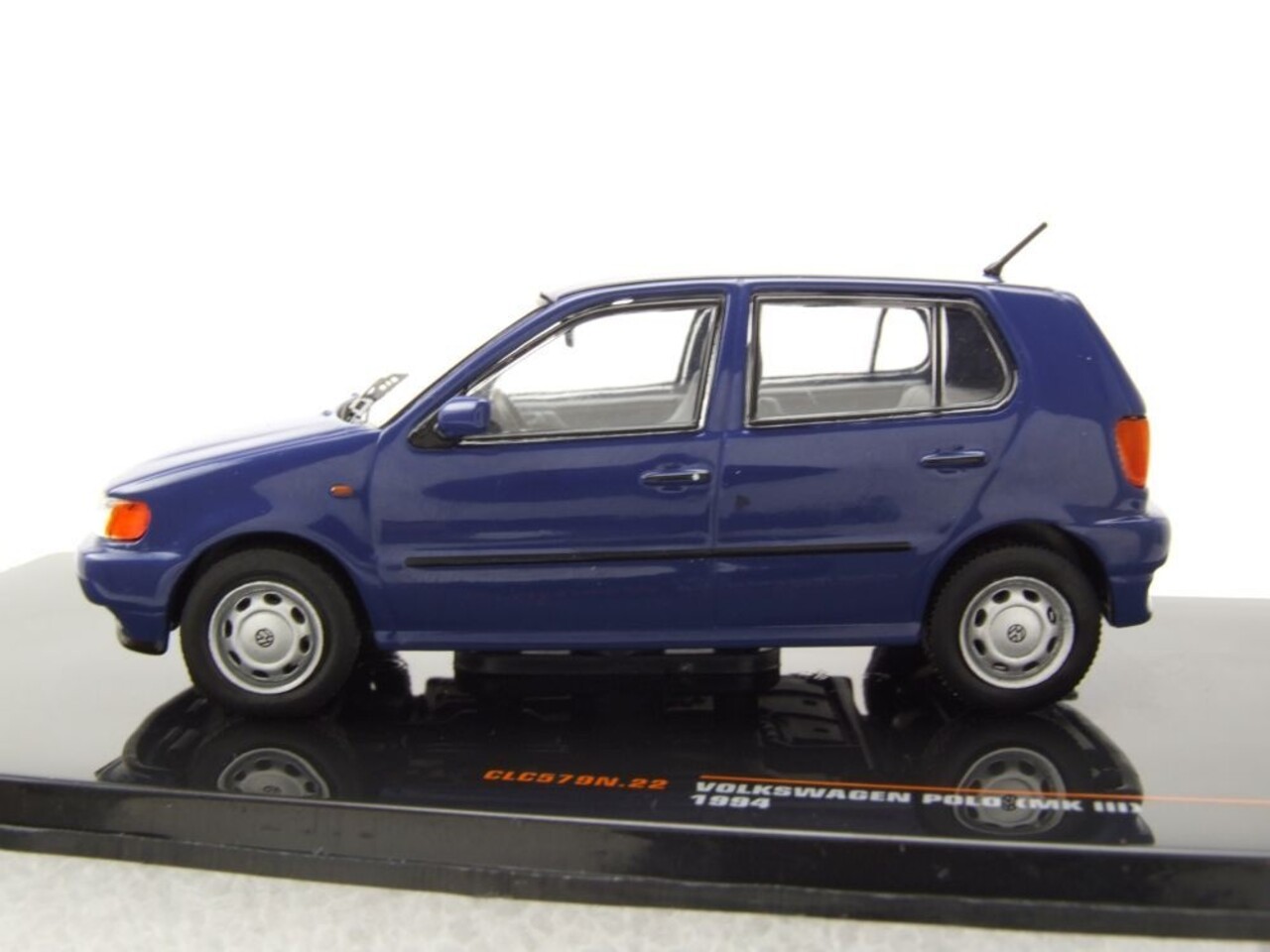Volkswagen VW Polo MK III 1994 - 1:43 - IXO Models