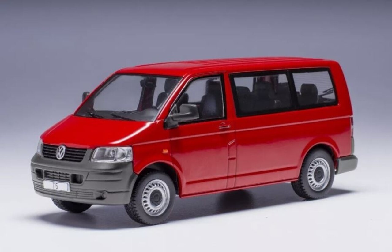 Volkswagen VW T5 Minibus 2003 - 1:43 - IXO Models