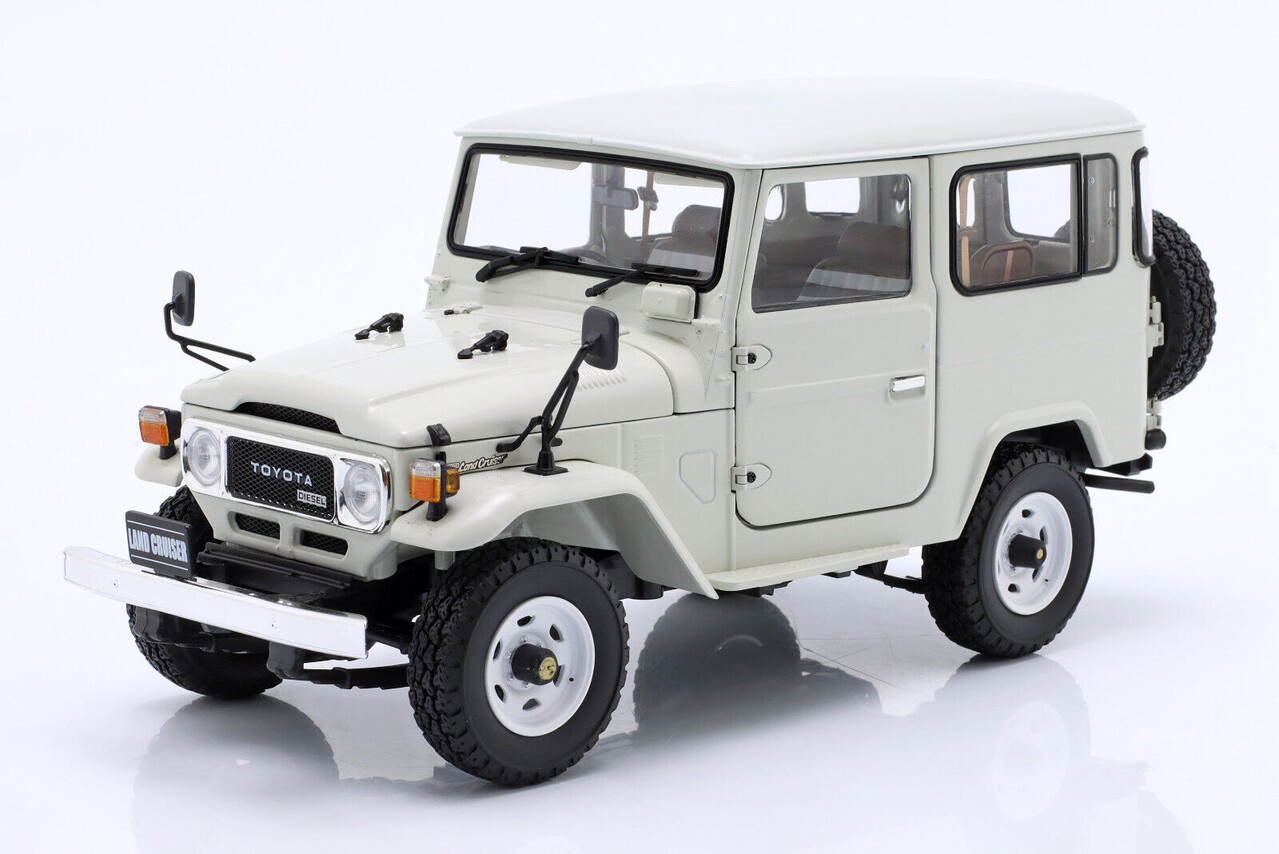 Toyota Toyota FJ40 Land Cruiser 1980 - 1:18 - Kyosho Toyota Toyota FJ40 Land Cruiser 1980 - 1:18 - Kyosho