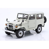 Toyota Toyota FJ40 Land Cruiser 1980 - 1:18 - Kyosho Toyota Toyota FJ40 Land Cruiser 1980 - 1:18 - Kyosho