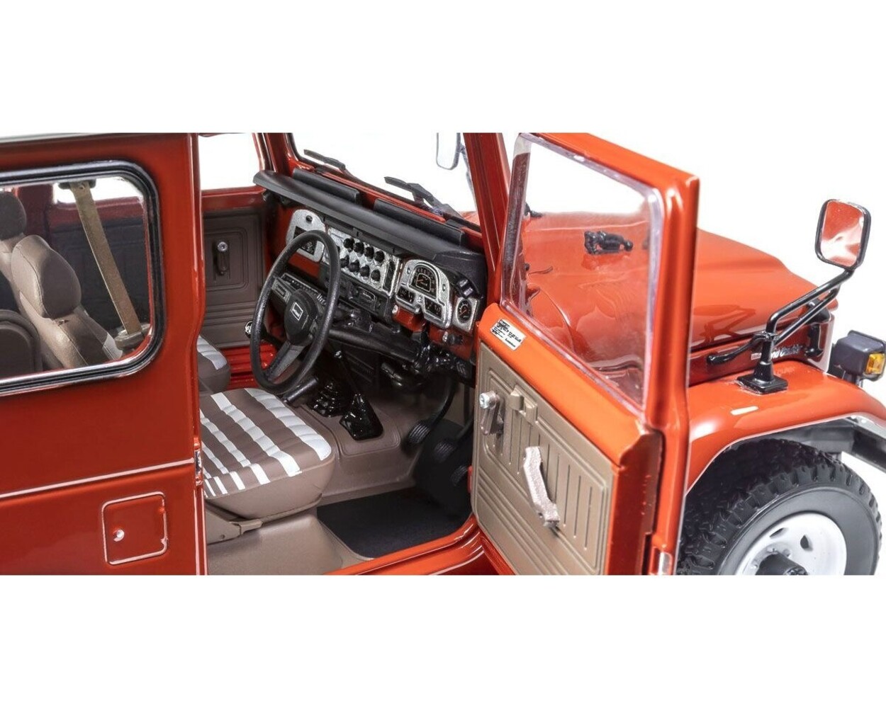 Toyota Toyota FJ40 Land Cruiser 1980 - 1:18 - Kyosho Toyota Toyota FJ40 Land Cruiser 1980 - 1:18 - Kyosho