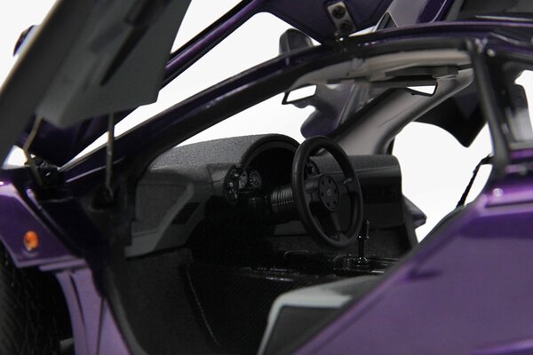 McLaren McLaren F-1 XP5 1993 - 1:18 - LCD Models McLaren McLaren F-1 XP5 1993 - 1:18 - LCD Models