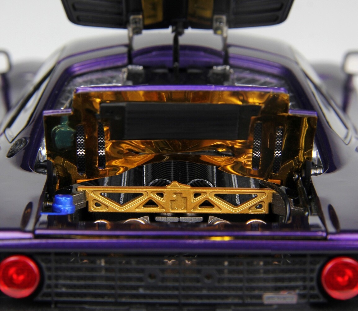 McLaren McLaren F-1 XP5 1993 - 1:18 - LCD Models McLaren McLaren F-1 XP5 1993 - 1:18 - LCD Models