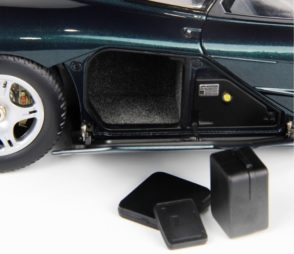 McLaren McLaren F-1 XP5 1993 - 1:18 - LCD Models McLaren McLaren F-1 XP5 1993 - 1:18 - LCD Models