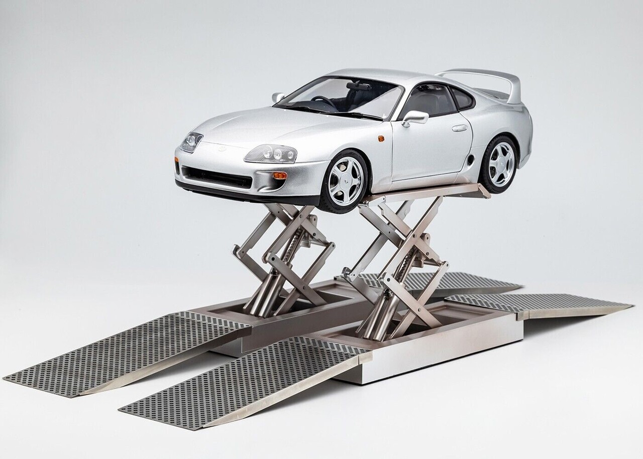 Toyota Toyota Supra MK IV (A80) Coupe 1993 + Lift - 1:18 - LCD Model Toyota Toyota Supra MK IV (A80) Coupe 1993 + Lift - 1:18 - LCD Model