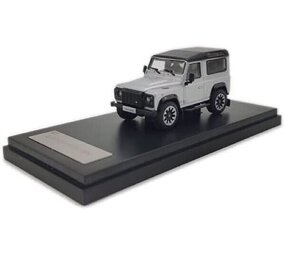 Land Rover Land Rover Defender 90 Works V8 70th Edition 2018 - 1:64 - LCD Model Land Rover Land Rover Defender 90 Works V8 70th Edition 2018 - 1:64 - LCD Model