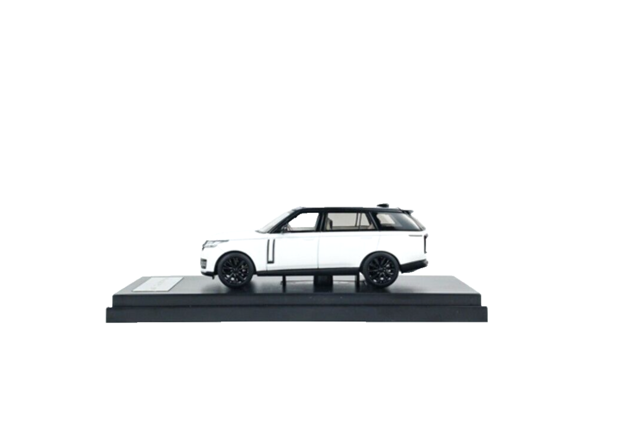 Land Rover Land Rover Range Rover 2022 - 1:64 - LCD Model Land Rover Land Rover Range Rover 2022 - 1:64 - LCD Model