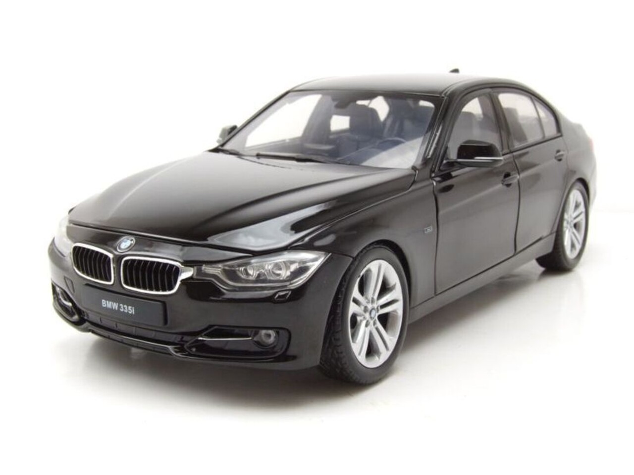 BMW BMW 3-Series  335i  2012 - 1:18 - Welly BMW BMW 3-Series  335i  2012 - 1:18 - Welly