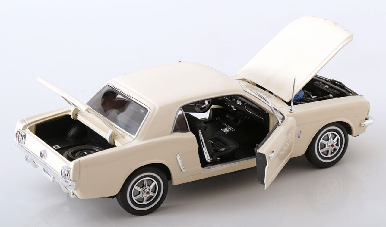 Ford Ford Mustang Coupe 1964 - 1:18 - Welly Ford Ford Mustang Coupe 1964 - 1:18 - Welly