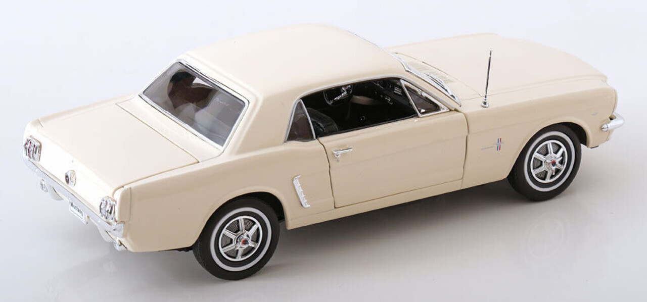 Ford Ford Mustang Coupe 1964 - 1:18 - Welly Ford Ford Mustang Coupe 1964 - 1:18 - Welly