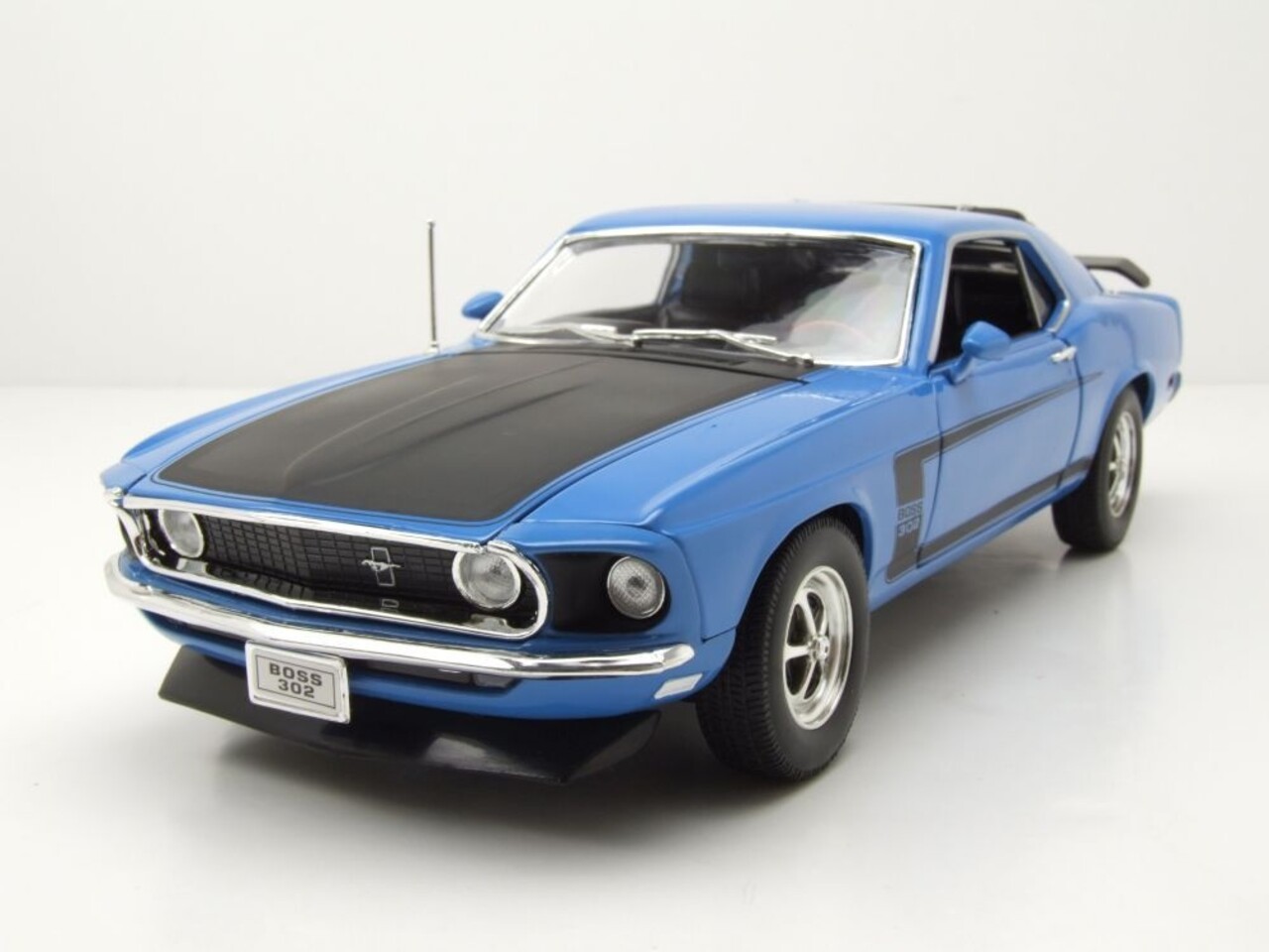 Ford Ford Mustang Boss 1969 - 1:18 - Welly Ford Ford Mustang Boss 1969 - 1:18 - Welly