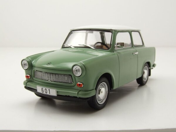 Trabant Trabant 601 1965 - 1:24 - Whitebox Trabant Trabant 601 1965 - 1:24 - Whitebox