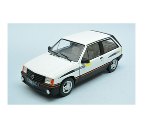Opel Opel Corsa A SR 1985 - 1:24 - Whitebox Opel Opel Corsa A SR 1985 - 1:24 - Whitebox