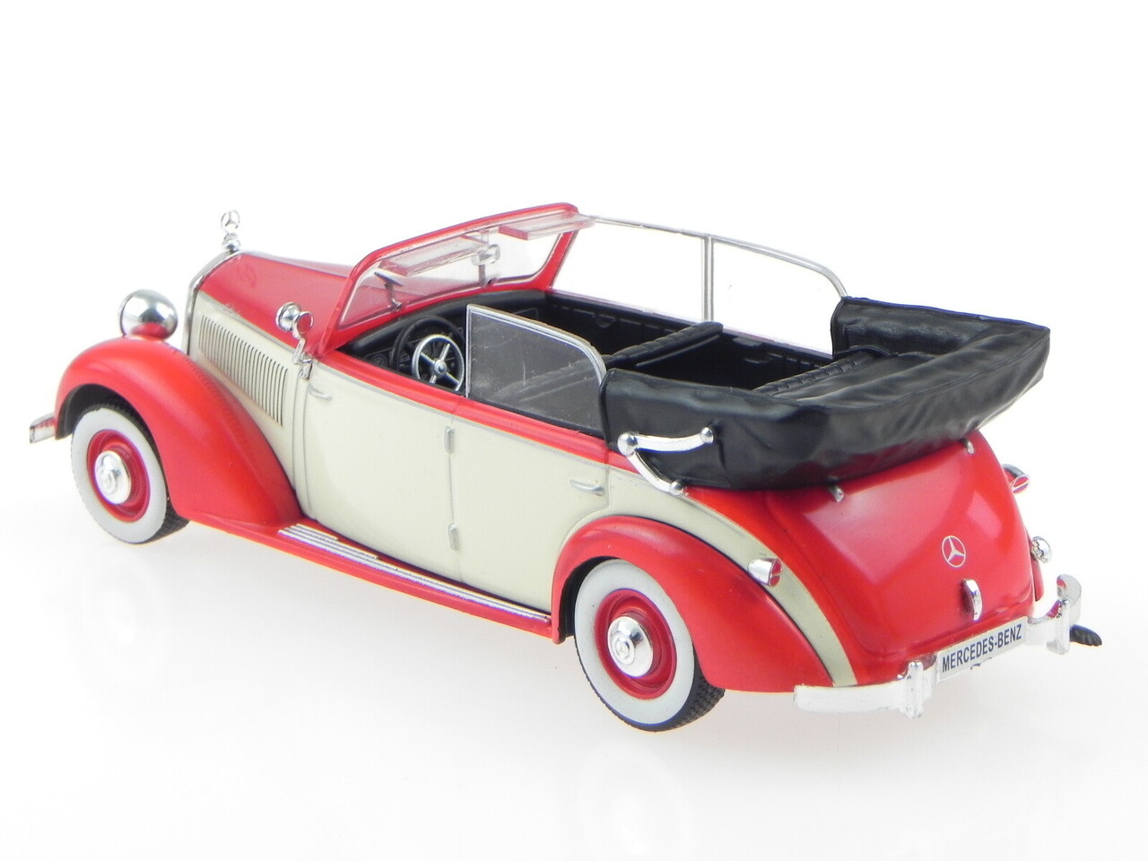 Mercedes-Benz Mercedes-Benz 230 (W153) Cabriolet 1940 - 1:43 - Whitebox Mercedes-Benz Mercedes-Benz 230 (W153) Cabriolet 1940 - 1:43 - Whitebox