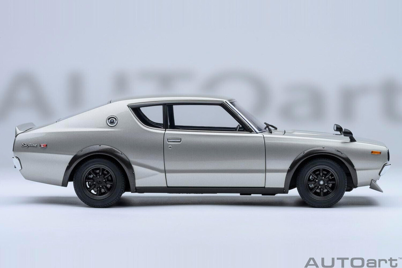 Nissan Nissan Skyline 2000GT-R Tuned Version 1973  - 1:18 - AUTOart Nissan Nissan Skyline 2000GT-R Tuned Version 1973  - 1:18 - AUTOart